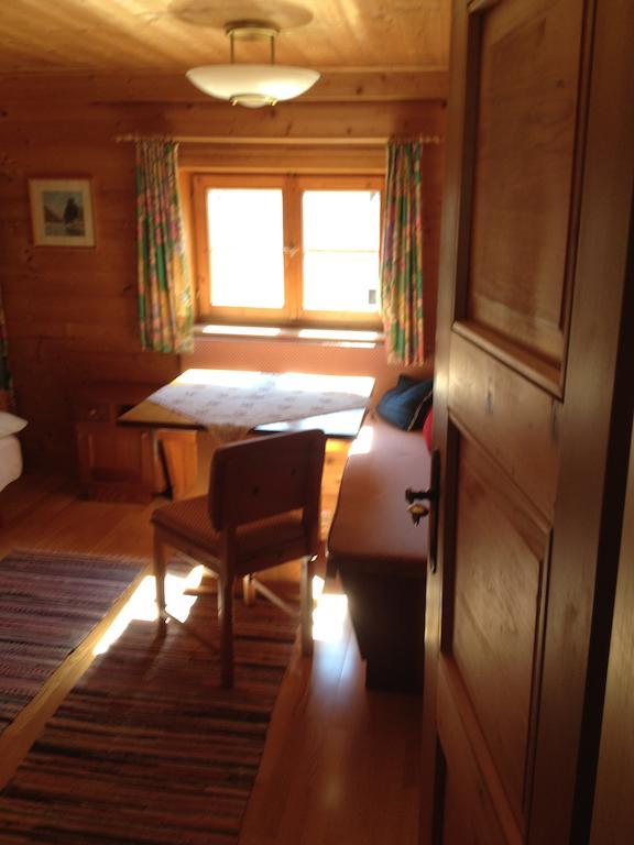 Ferienhaus Zirmheim Пертизау Номер фото