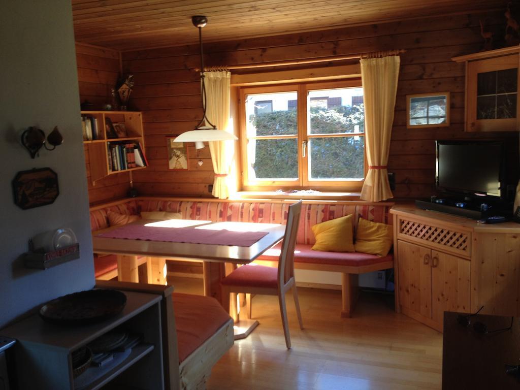 Ferienhaus Zirmheim Пертизау Номер фото
